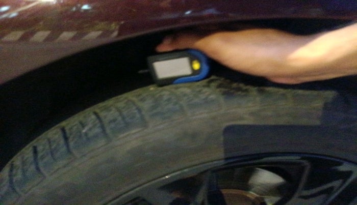 2012 Mercedes Benz E Class E 220 CDI ELEGANCE, Diesel, Automatic, 1,12,863 km, tyre