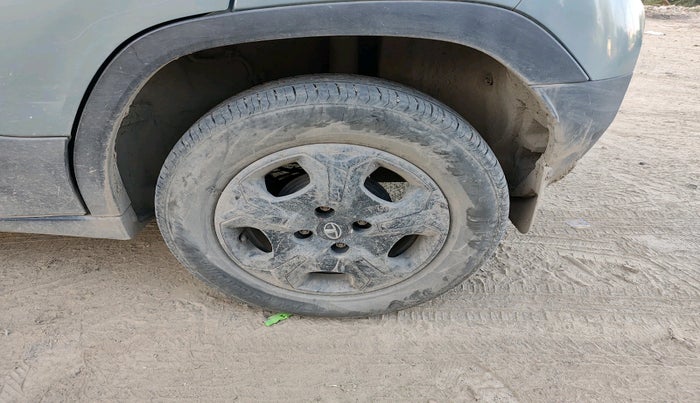 2023 Tata PUNCH ACCOMPLISHED AMT, Petrol, Automatic, 32,493 km, tyre