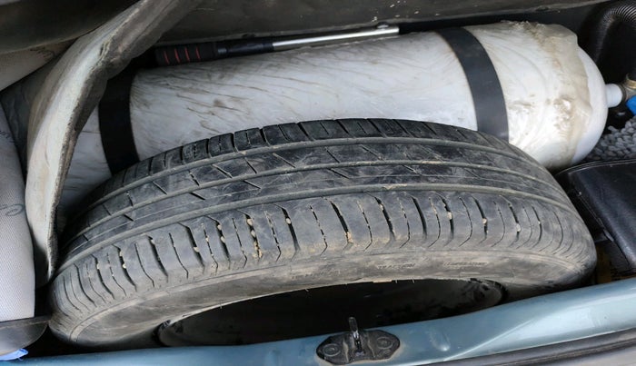 2023 Tata PUNCH ACCOMPLISHED AMT, Petrol, Automatic, 32,493 km, tyre