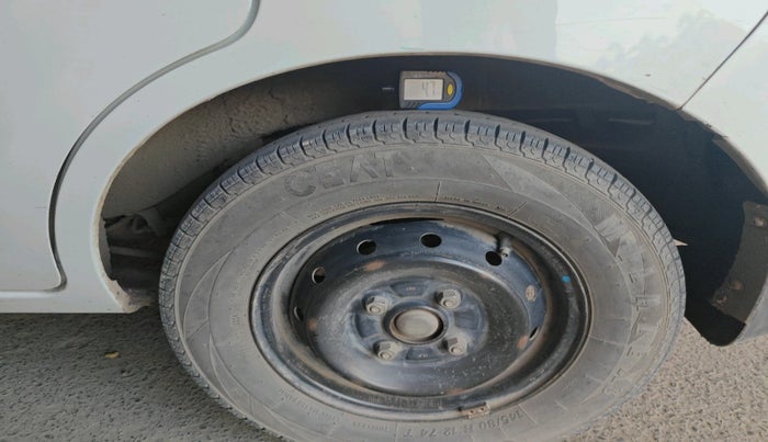 2019 Maruti Alto VXI, Petrol, Manual, 85,595 km, tyre