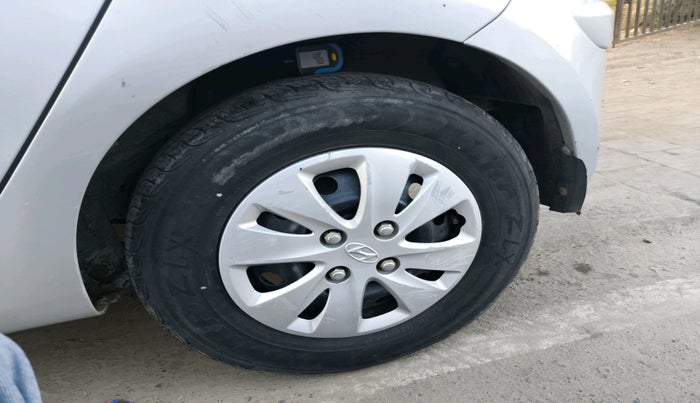 2011 Hyundai i10 MAGNA 1.1, Petrol, Manual, 54,484 km, tyre