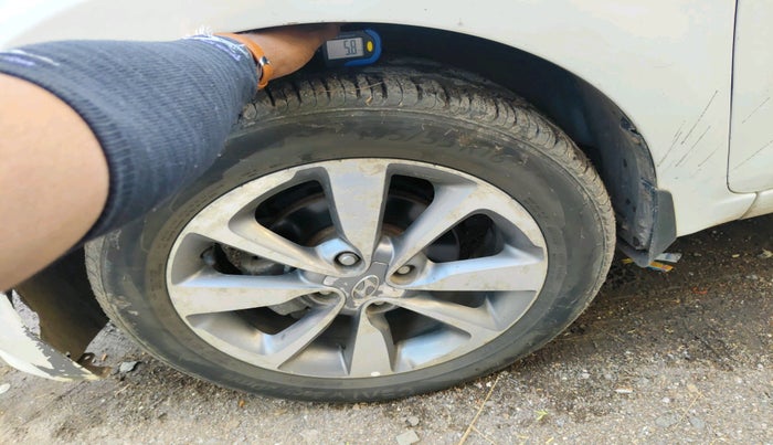 2015 Hyundai Elite i20 ASTA 1.4 CRDI, Diesel, Manual, 1,28,568 km, tyre