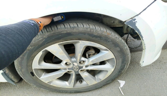 2015 Hyundai Elite i20 ASTA 1.4 CRDI, Diesel, Manual, 1,28,568 km, tyre