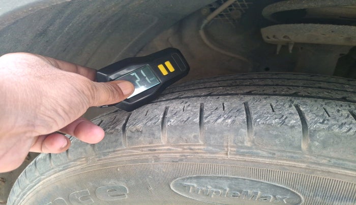 2022 KIA SELTOS HTE 1.5 PETROL, Petrol, Manual, 42,717 km, tyre