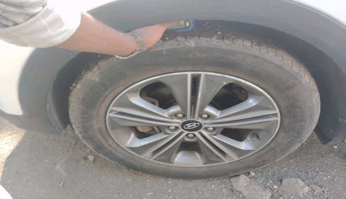 2017 Hyundai Creta SX PLUS AT 1.6 PETROL, Petrol, Automatic, 65,525 km, tyre