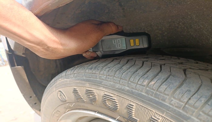 2011 Maruti Zen Estilo LXI, Petrol, Manual, 53,105 km, tyre