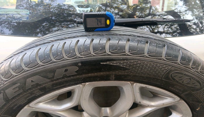 2015 Ford Ecosport TITANIUM+ 1.5L DIESEL, Diesel, Manual, 1,28,140 km, tyre