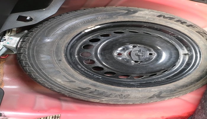 2017 Maruti Baleno DELTA PETROL 1.2, Petrol, Manual, 64,688 km, tyre