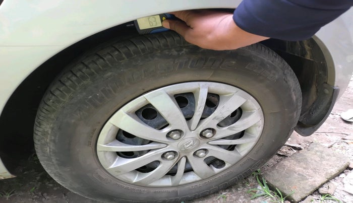 2015 Hyundai i10 SPORTZ 1.1, Petrol, Manual, 7,997 km, tyre