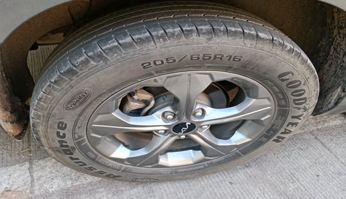 2022 KIA SELTOS HTK PLUS 1.5 IMT, Petrol, Manual, 23,638 km, tyre