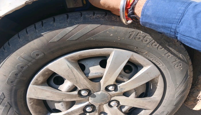 2014 Hyundai i10 MAGNA 1.1, Petrol, Manual, 90,124 km, tyre