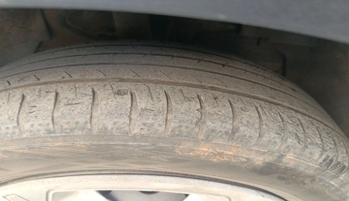 2018 Tata NEXON XM DIESEL, Diesel, Manual, 1,01,693 km, tyre