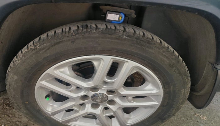 2019 Jeep Compass LIMITED (O) 2.0 DIESEL, Diesel, Manual, 1,01,062 km, tyre