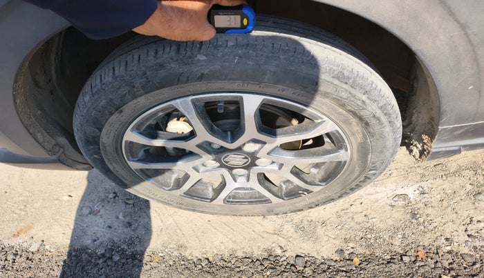 2023 Maruti XL6 ALPHA AT, Petrol, Automatic, 24,887 km, tyre