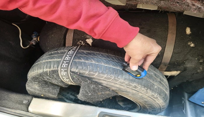 2020 Maruti New Wagon-R LXI 1.0, Petrol, Manual, 33,843 km, tyre