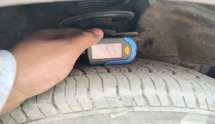 2010 Maruti Ritz LXI, Petrol, Manual, 1 km, tyre