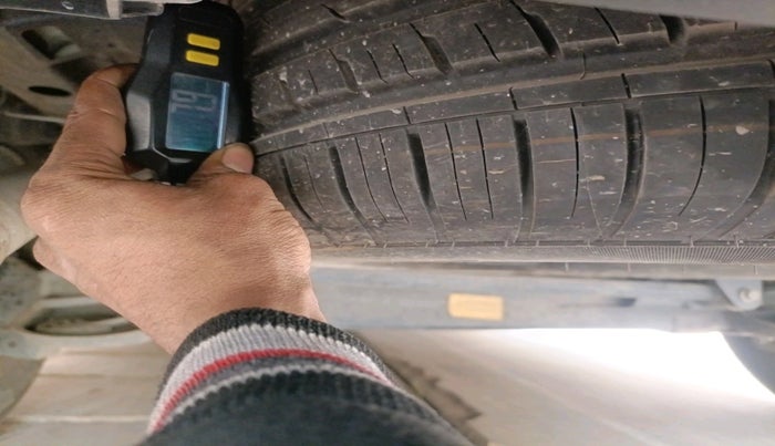 2022 Tata Safari XM, Diesel, Manual, 20,056 km, tyre