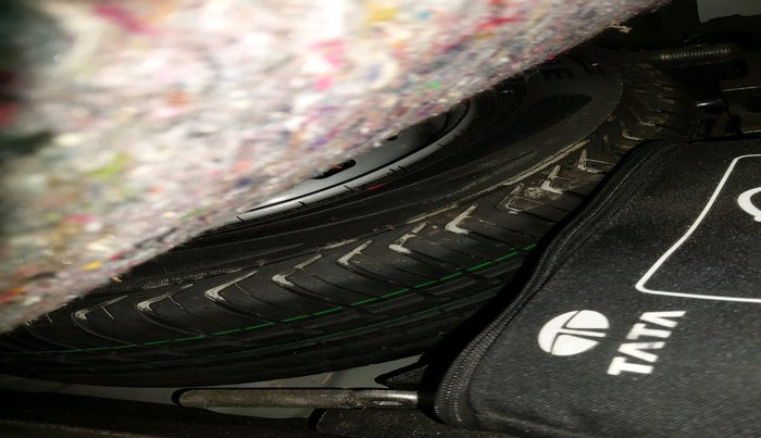 2023 Tata TIGOR XZ PLUS PETROL, Petrol, Manual, 30,963 km, tyre