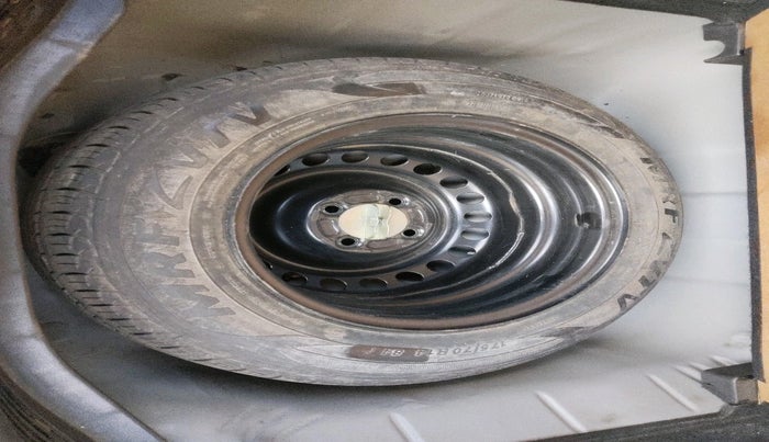 2016 Honda Jazz 1.2L I-VTEC V, Petrol, Manual, 71,906 km, tyre