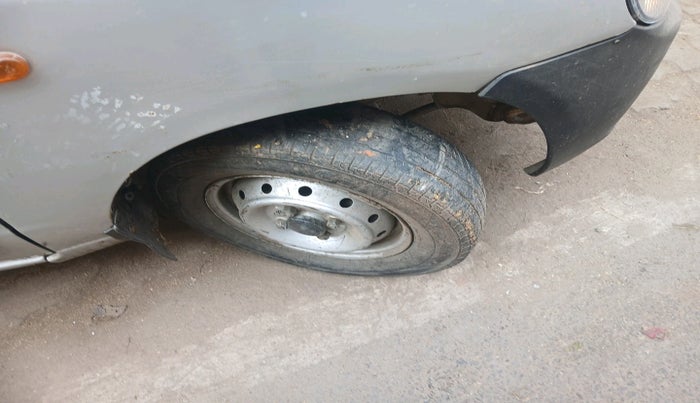 2010 Maruti Alto LXI, Petrol, Manual, 19,776 km, tyre