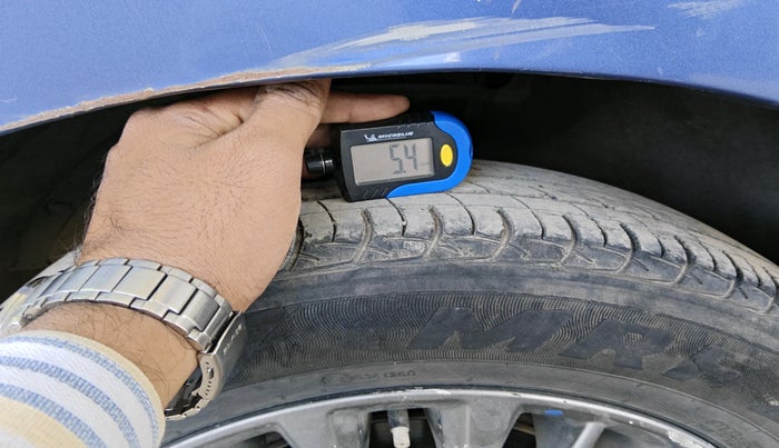 2019 Maruti Ertiga ZXI+ SHVS, Petrol, Manual, 98,620 km, tyre