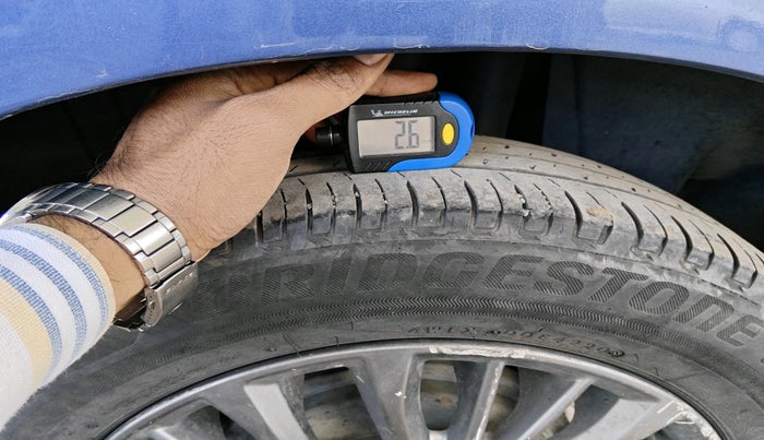 2019 Maruti Ertiga ZXI+ SHVS, Petrol, Manual, 98,620 km, tyre