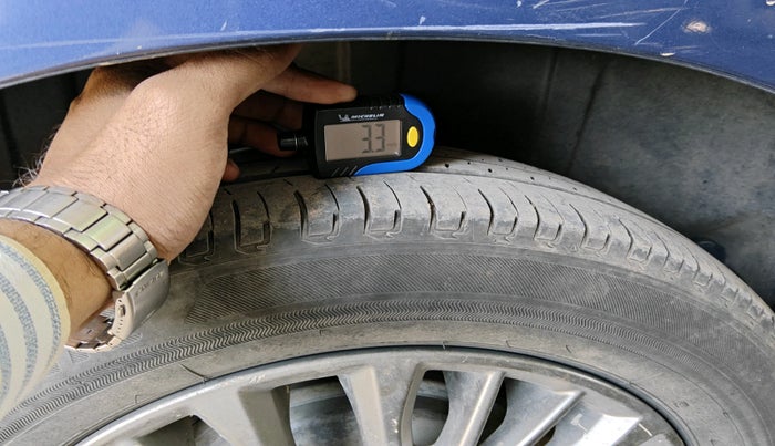 2019 Maruti Ertiga ZXI+ SHVS, Petrol, Manual, 98,620 km, tyre