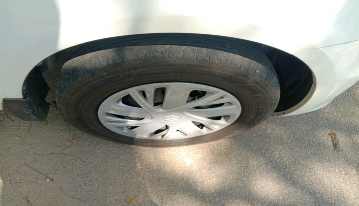 2016 Maruti Swift VDI (O), Diesel, Manual, 1,51,803 km, tyre