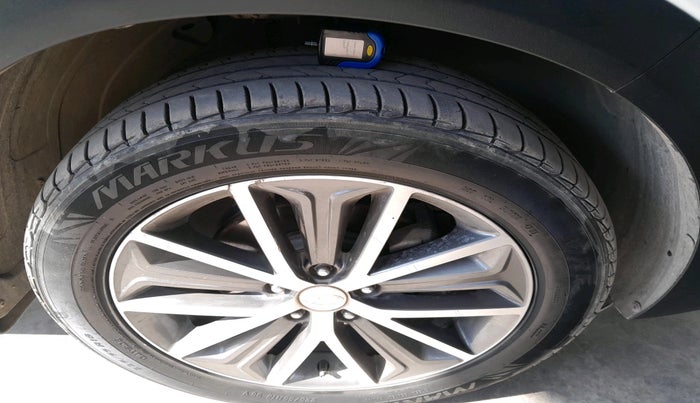 2019 Hyundai Tucson GLS 2WD AT PETROL, Petrol, Automatic, 83,529 km, tyre