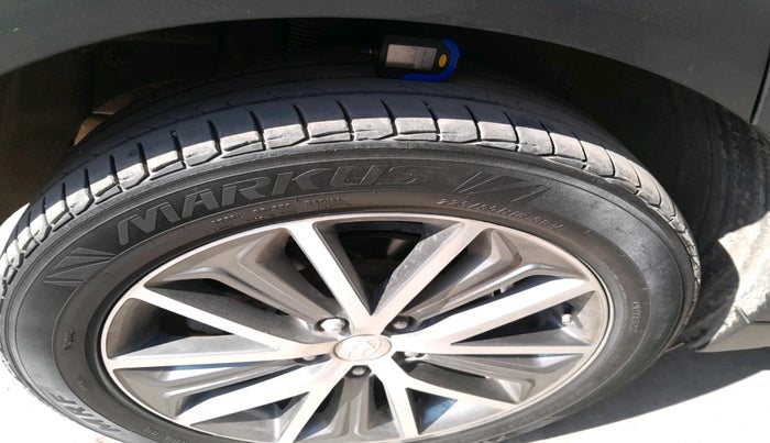 2019 Hyundai Tucson GLS 2WD AT PETROL, Petrol, Automatic, 83,529 km, tyre