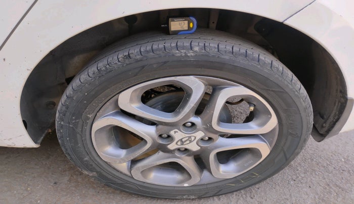 2018 Hyundai Elite i20 ASTA 1.4 CRDI (O), Diesel, Manual, 2,09,921 km, tyre