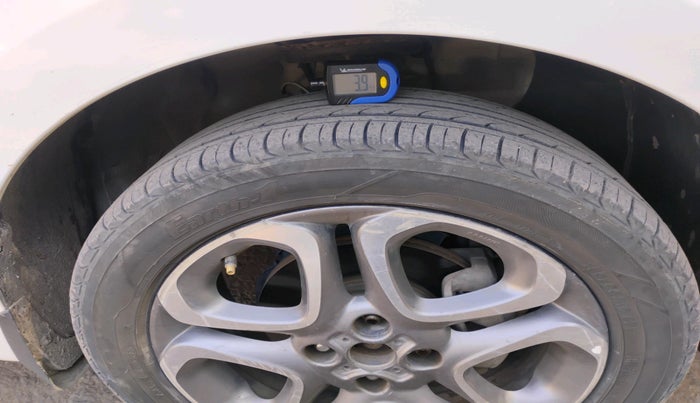 2018 Hyundai Elite i20 ASTA 1.4 CRDI (O), Diesel, Manual, 2,09,921 km, tyre