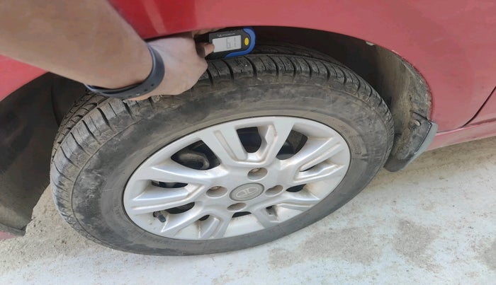 2018 Tata Tiago XZA PETROL, Petrol, Automatic, 59,408 km, tyre