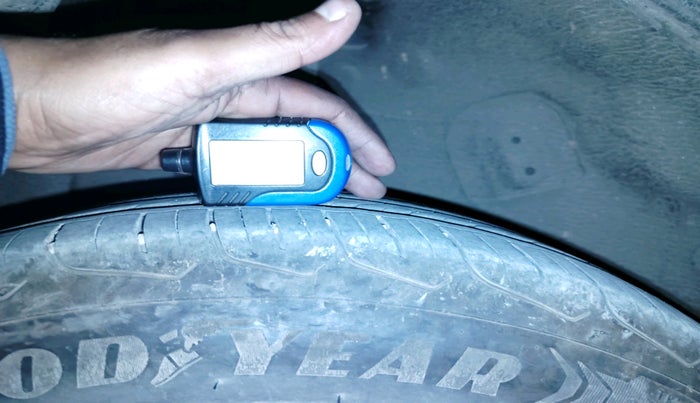 2024 Tata NEXON PURE 1.2 PETROL, Petrol, Manual, 7,684 km, tyre