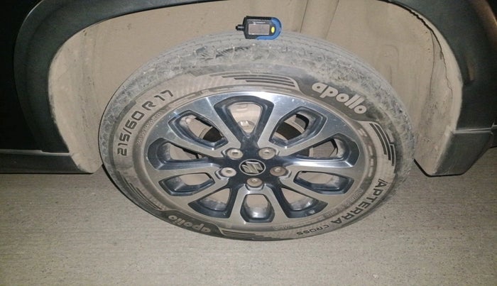 2023 Maruti Grand Vitara ZETA SMART HYBRID AT, Petrol, Automatic, 26,044 km, tyre