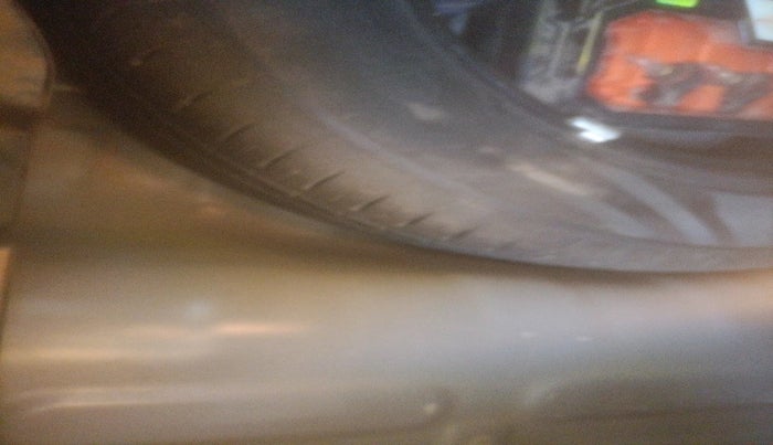 2019 Hyundai VENUE SX(O) 1.4 CRDI, Diesel, Manual, 1,02,085 km, tyre