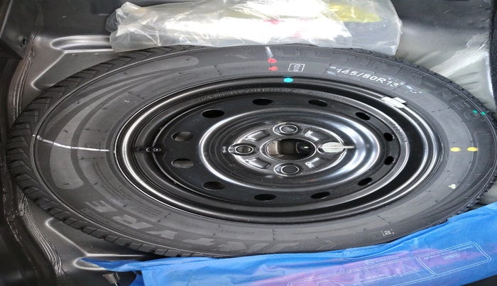 2023 Maruti Alto K10 VXI, Petrol, Manual, 2,953 km, tyre