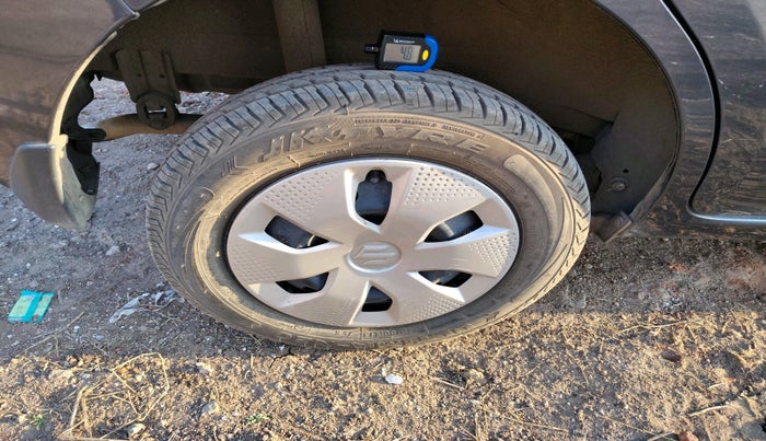 2023 Maruti Alto K10 VXI, Petrol, Manual, 2,953 km, tyre