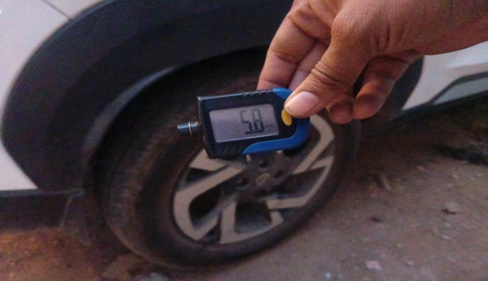 2024 Nissan MAGNITE XV Premium AMT, Petrol, Automatic, 18,951 km, tyre