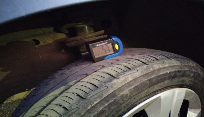 2015 Maruti Wagon R 1.0 VXI, Petrol, Manual, 1,06,814 km, tyre