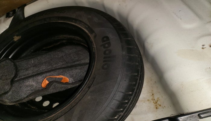 2019 Hyundai VENUE S 1.0 TURBO DCT, Petrol, Automatic, 43,984 km, tyre