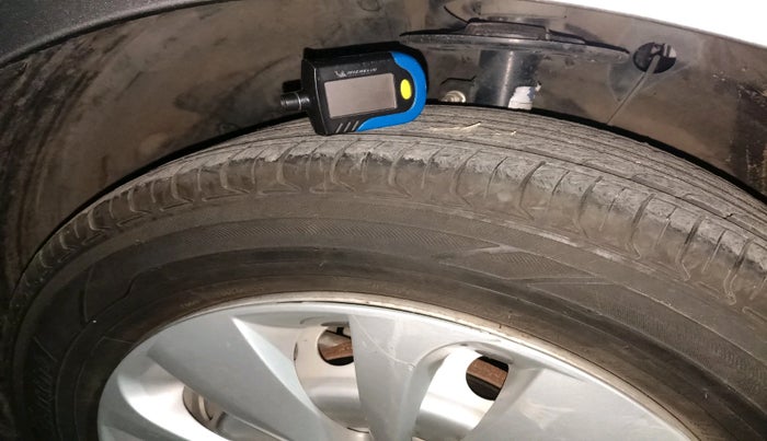 2017 Maruti Baleno SIGMA PETROL 1.2, Petrol, Manual, 45,514 km, tyre