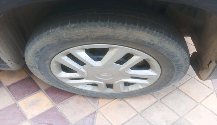 2021 Maruti Vitara Brezza VXI, Petrol, Manual, 1,07,247 km, tyre