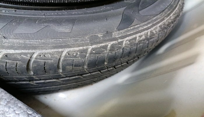 2017 Maruti Ciaz ALPHA 1.4 PETROL, Petrol, Manual, 79,503 km, tyre