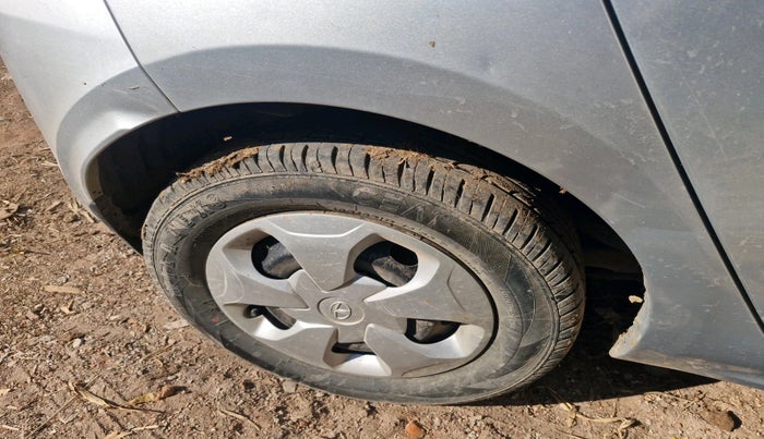 2018 Tata Tiago XT DIESEL, Diesel, Manual, 85,491 km, tyre