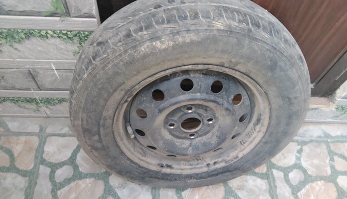 2011 Maruti Ritz VXI, Petrol, Manual, 1,17,181 km, tyre