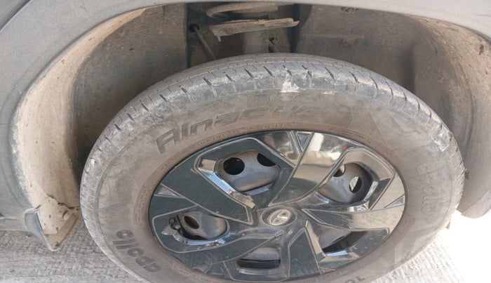 2023 Tata PUNCH PURE MT, Petrol, Manual, 20,489 km, tyre