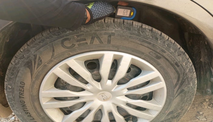 2015 Maruti Swift Dzire VDI, Diesel, Manual, 1,20,807 km, tyre