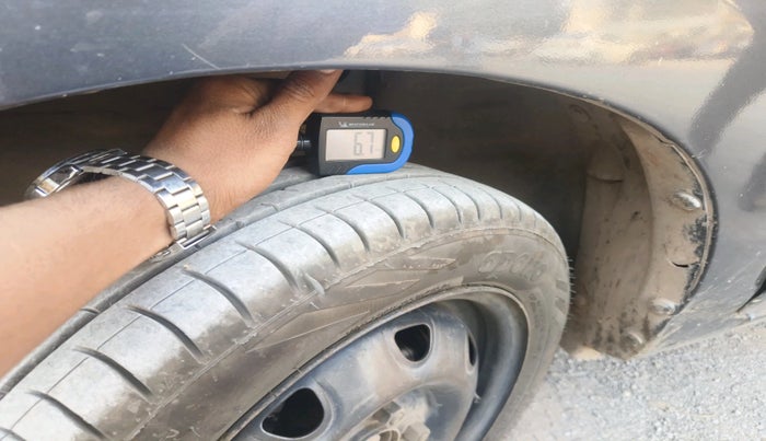 2015 Maruti Alto K10 VXI, Petrol, Manual, 71,241 km, tyre