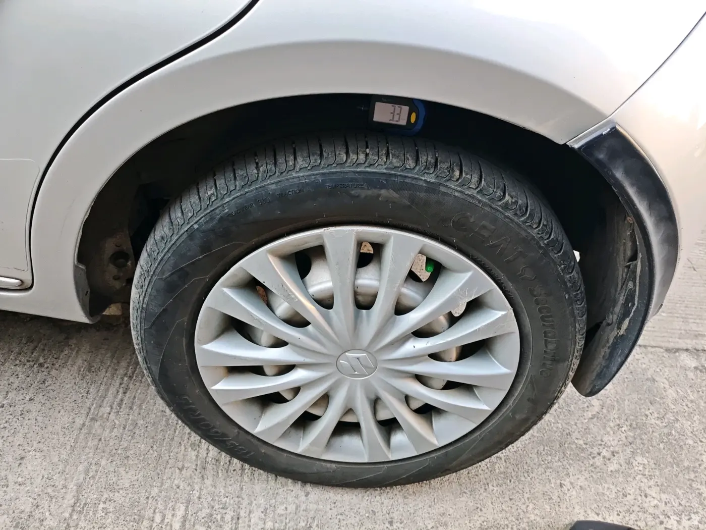 2017 Maruti IGNIS SIGMA 1.2, Petrol, Manual, 44,935 km, tyre